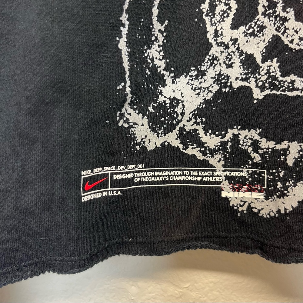 Pre-Loved Black Nike Deep Space Shorts - Nike - Picture 7 of 14